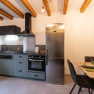 https://libie-mazet-confortable-en-famille-ou-entre-amis.hotels-rhonealpes.com